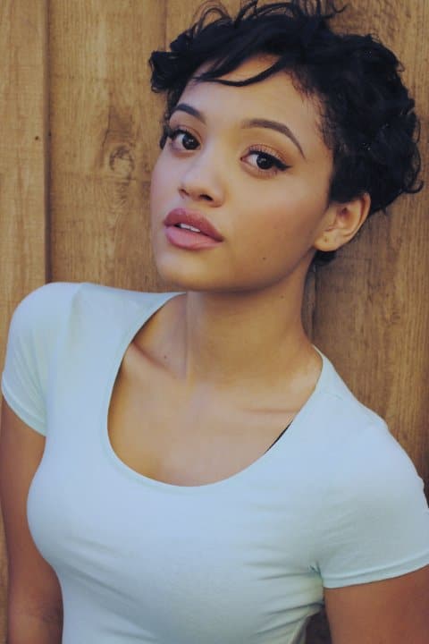 Kiersey Clemons