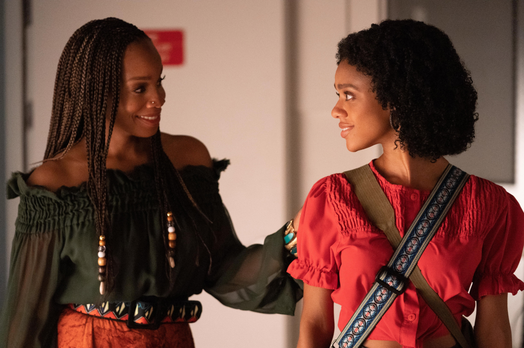 Сериал с риз уизерспун и повсюду тлеют пожары. Сериал с риз уизерспун 2020. И повсюду тлеют пожары сериал 2020. Пожар сериал 2020. И повсюду тлеют пожары сериал 2020.